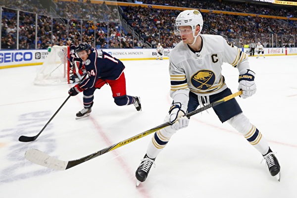 三方交易分析：湖人获益明显，勇士战略得利，独行侠处境不佳