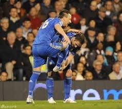 传记作者：莱万年少时常因身材自卑；他与渣叔的关系起初不好